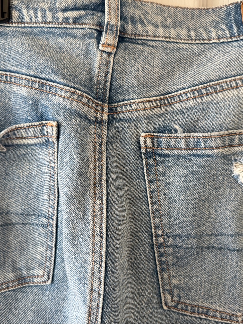 American Eagle Outfitters Light Blue Distressed Straight Leg Jeans - Picture 7 of 11
